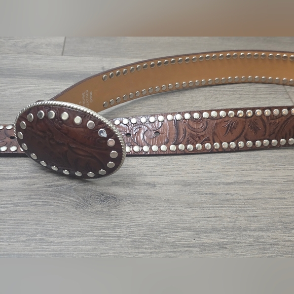 Express Leather Silver Studded Belt Deep Chocolate EUC Western Cowgirl Chic Boho - Picture 1 of 8